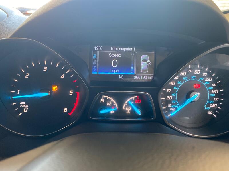 FORD KUGA
