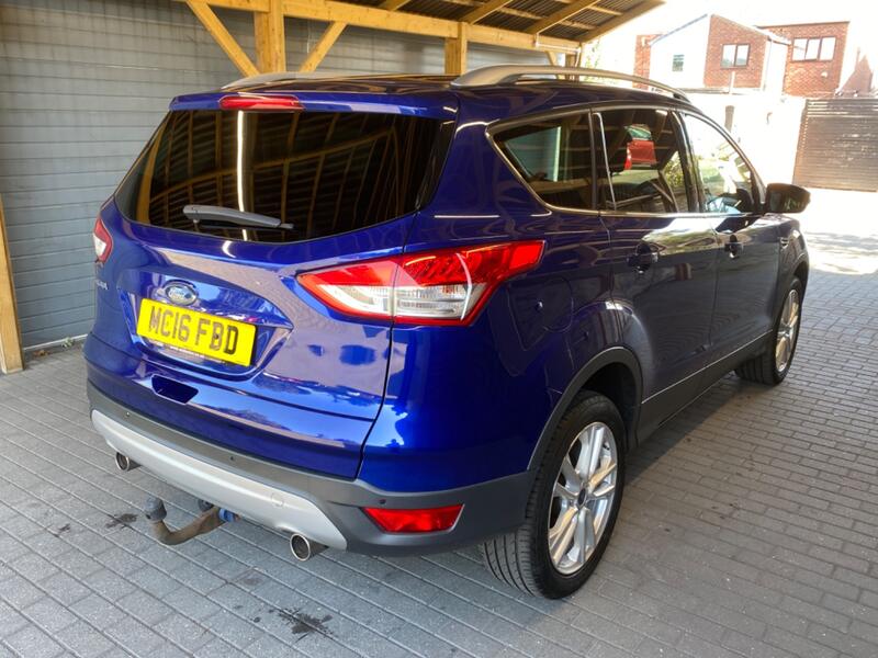 FORD KUGA