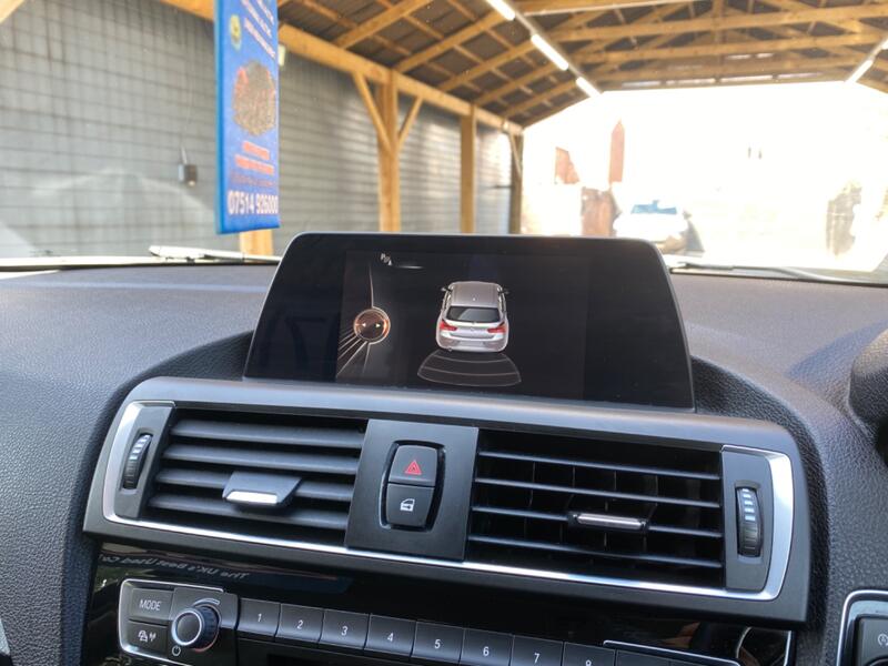 BMW 1 SERIES