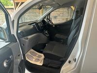 NISSAN ENV200 EVALIA