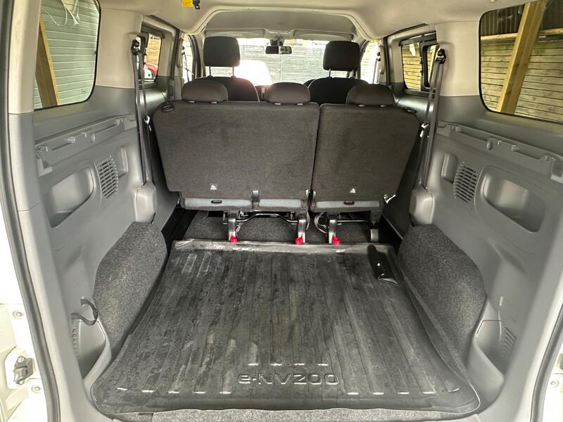NISSAN ENV200 EVALIA