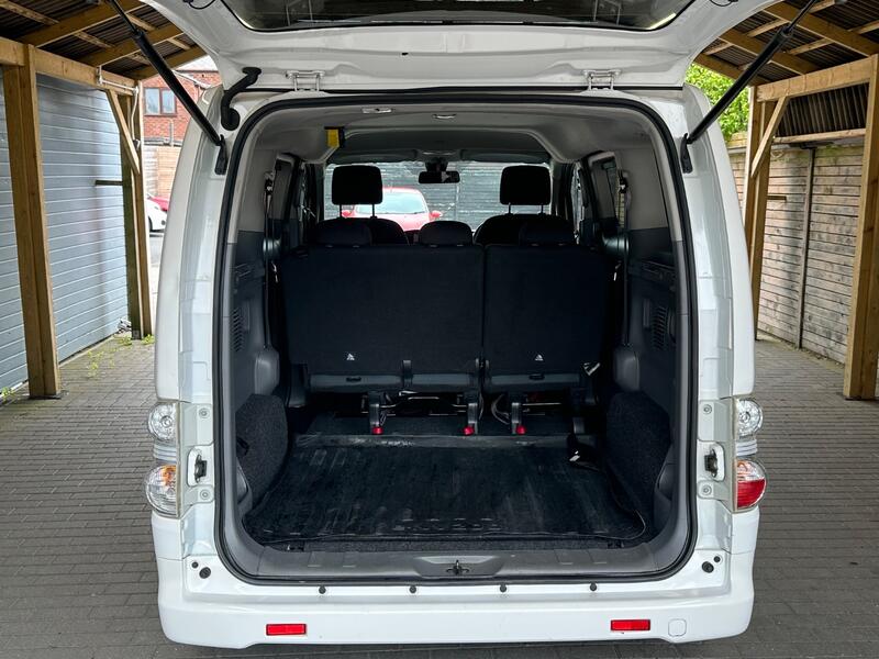 NISSAN ENV200 EVALIA
