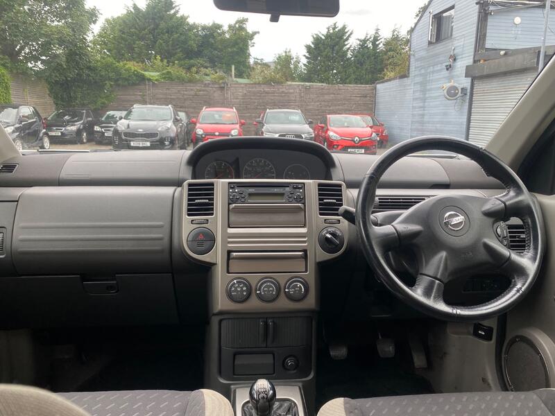 NISSAN X-TRAIL